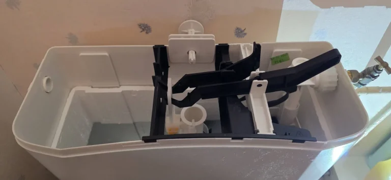 Installation de mécanisme de chasse d'eau à Dieppe